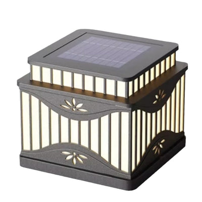 Lumière extérieure paysagère LED PE en acier inoxydable à rayures carrées solaires étanches minimalistes modernes pour jardins 