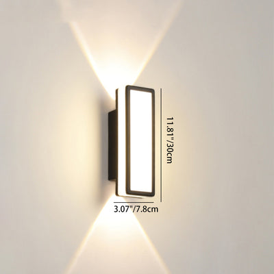 مصباح حائط LED مقاوم للماء من الألومنيوم والأكريليك بتصميم بسيط ومعاصر للفناء الخارجي 