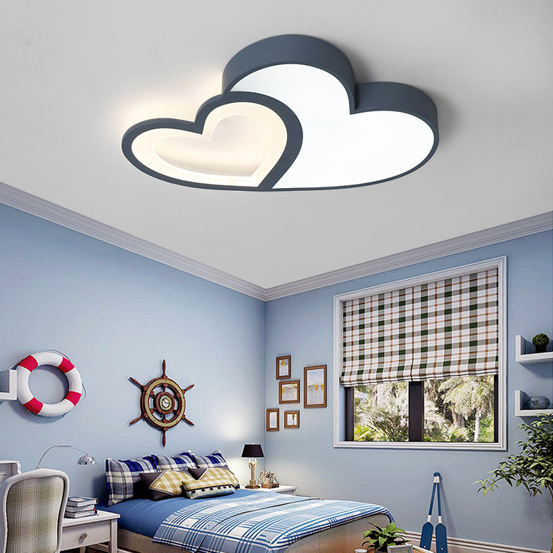 Luz de techo empotrada LED de hierro acrílico con corazones dobles superpuestos creativos contemporáneos para dormitorio 