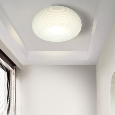 Luz de techo empotrada LED de bola redonda de acrílico de hierro creativo contemporáneo para dormitorio 