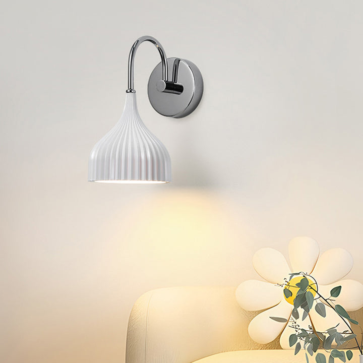 Modern Simplicity Resin Iron 1 - Light Wall Sconce Lamp For Living Room