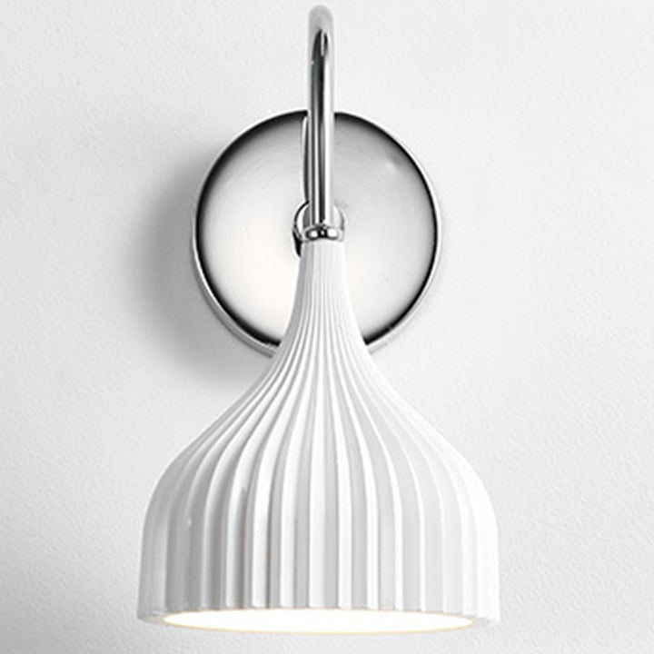 Modern Simplicity Resin Iron 1 - Light Wall Sconce Lamp For Living Room