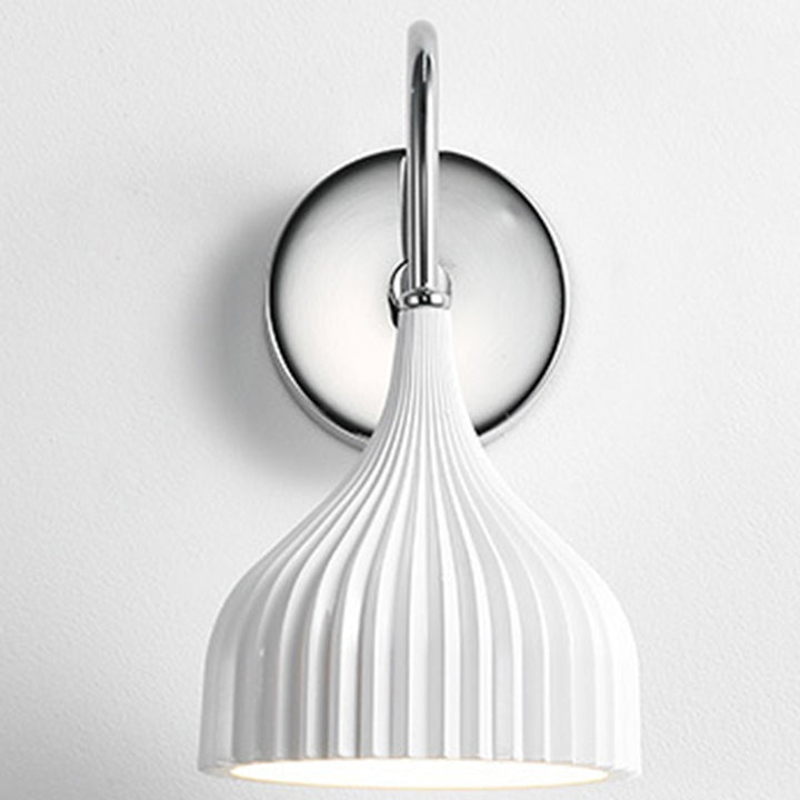 Modern Simplicity Resin Iron 1 - Light Wall Sconce Lamp For Living Room