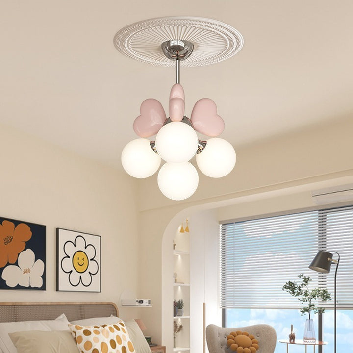 Zeitgenössischer nordischer Creme-Herzform-Harz-Hardware PE 4/6 - Licht-Kronleuchter für Wohnzimmer 