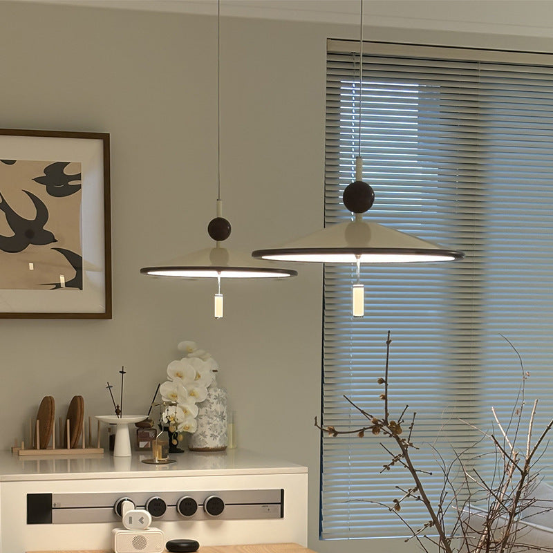 Traditionelle chinesische Hutform Aluminium Eisen LED Pendelleuchte für Esszimmer 