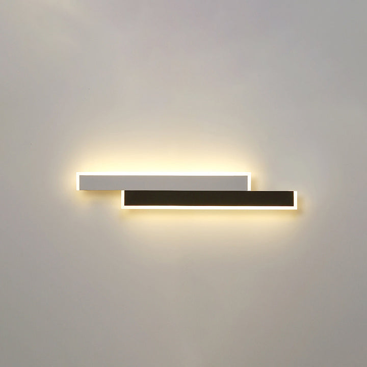 Moderne minimalistische Spleißung langer Streifen Eisen Acryl LED Wandleuchte für Wohnzimmer 