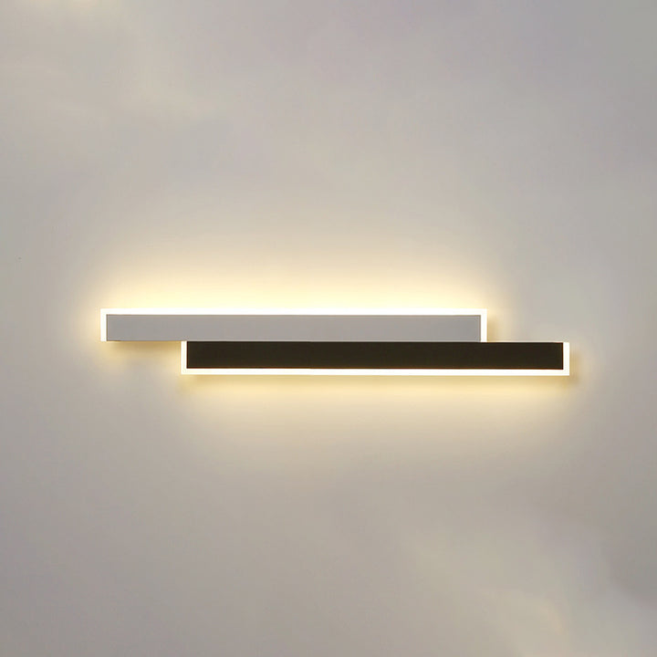 Moderne minimalistische Spleißung langer Streifen Eisen Acryl LED Wandleuchte für Wohnzimmer 
