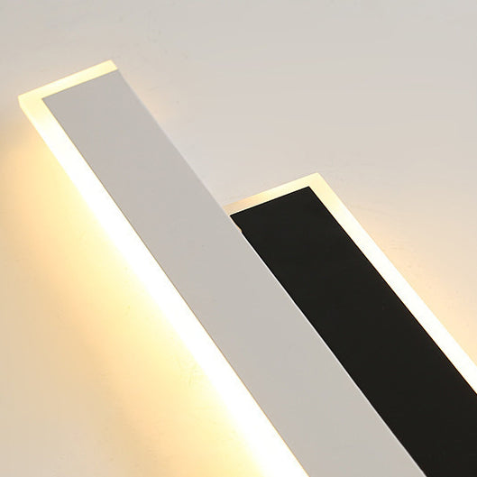 مصباح حائط LED من الأكريليك والحديد بتصميم شريط طويل عصري وبسيط لغرفة المعيشة 