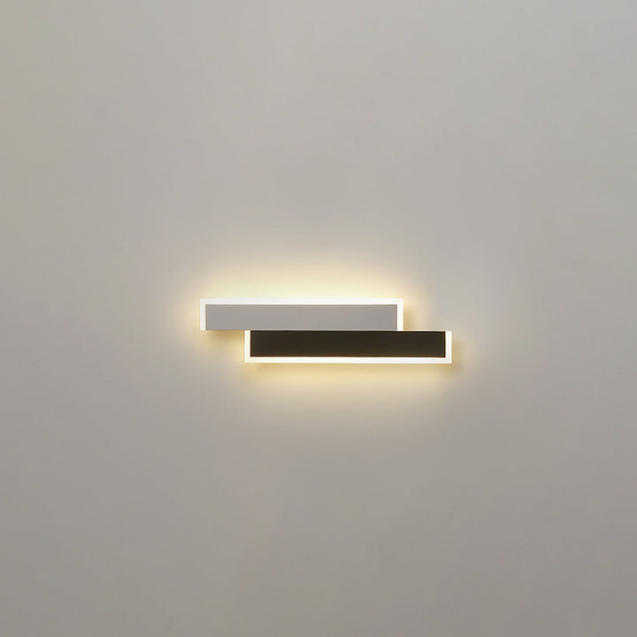Moderne minimalistische Spleißung langer Streifen Eisen Acryl LED Wandleuchte für Wohnzimmer 