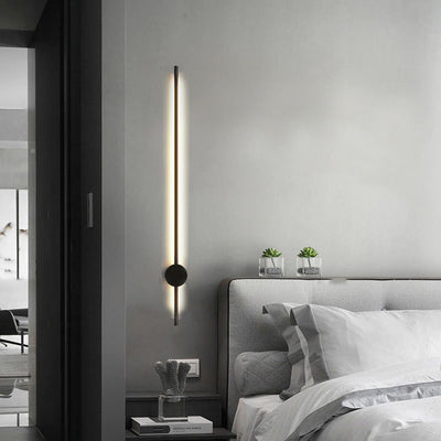 Moderne Art Deco Langstab Eisen Aluminium Silikon LED Wandleuchte für Wohnzimmer 
