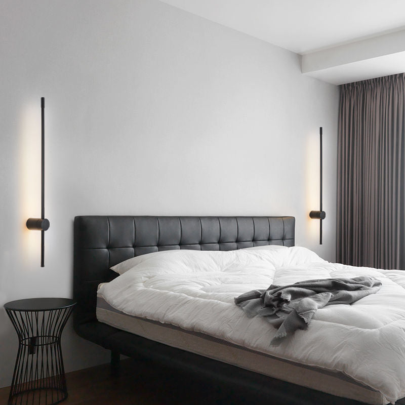 Moderne Art Deco Langstab Eisen Aluminium Silikon LED Wandleuchte für Wohnzimmer 