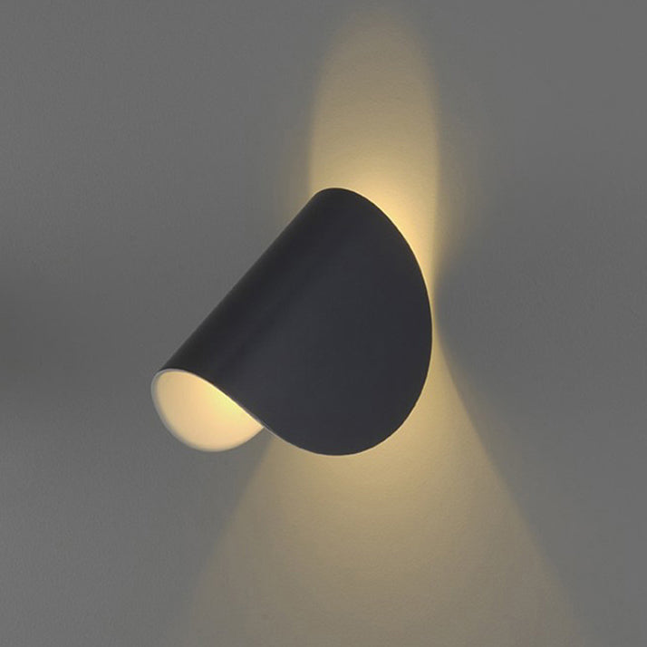 Aplique de pared redondo minimalista moderno de hierro con ajuste libre de 1 luz para pasillos 