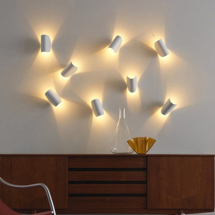 Aplique de pared redondo minimalista moderno de hierro con ajuste libre de 1 luz para pasillos 