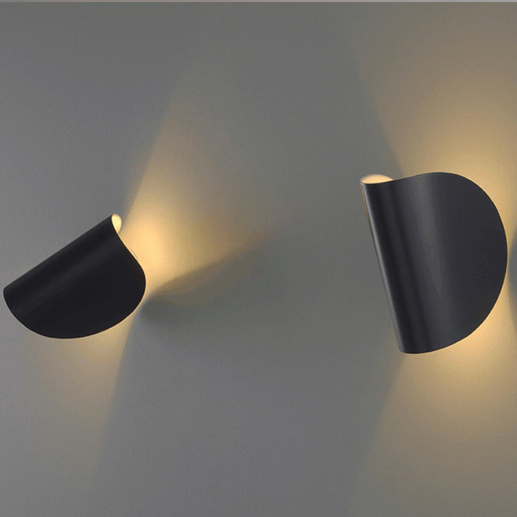 Aplique de pared redondo minimalista moderno de hierro con ajuste libre de 1 luz para pasillos 