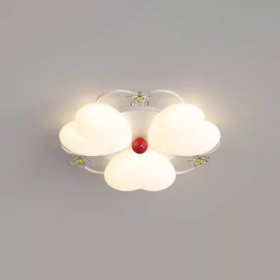 ضوء سقف متدفق LED بتصميم قلب من الأكريليك والحديد PE مع خياطة زهور كريم نوردية معاصرة لغرفة النوم 