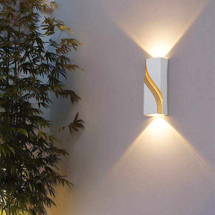 Moderne Einfachheit Wasserdichter Rechteckiger Würfel Aluminium LED Wandlampe Für Außenbereiche 