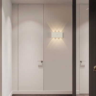 Moderne minimalistische rechteckige LED-Wandleuchte aus Vollaluminium mit menschlicher Körpersensorik für das Wohnzimmer 