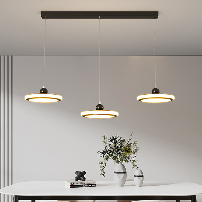 Lustre LED en fer avec abat-jour rond en acrylique nordique contemporain pour salle à manger 