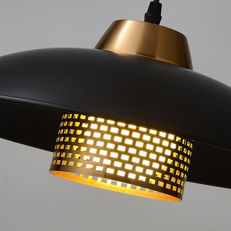 Zeitgenössische skandinavische Lampenschirm aus Aluminium und Eisen in Schalenform 1 - Licht Pendelleuchte für Esszimmer 