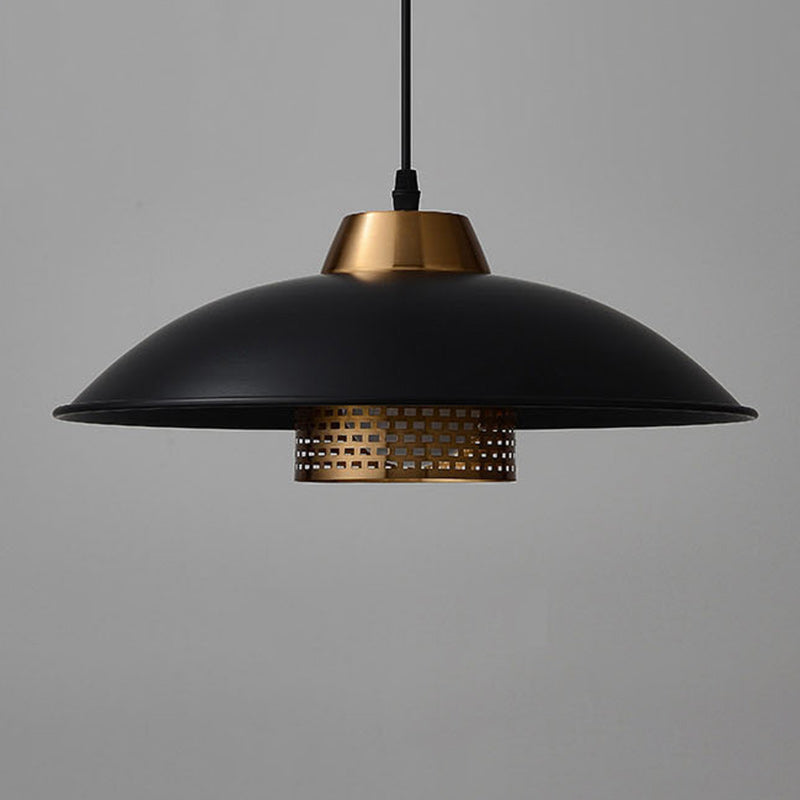 Zeitgenössische skandinavische Lampenschirm aus Aluminium und Eisen in Schalenform 1 - Licht Pendelleuchte für Esszimmer 
