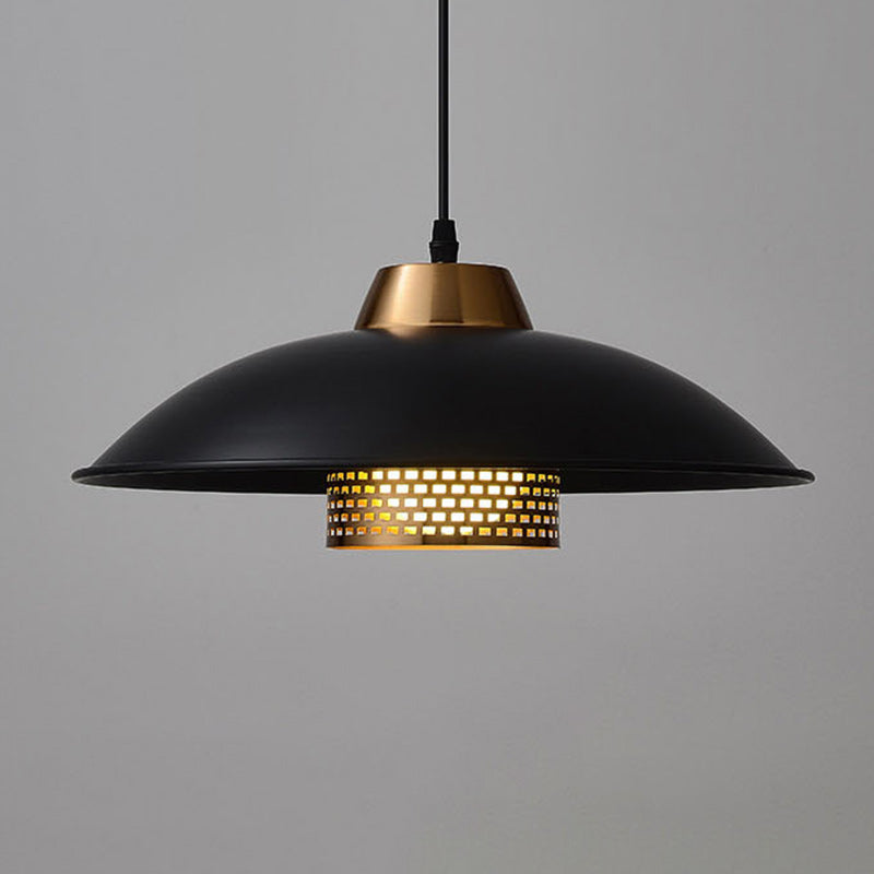 Zeitgenössische skandinavische Lampenschirm aus Aluminium und Eisen in Schalenform 1 - Licht Pendelleuchte für Esszimmer 
