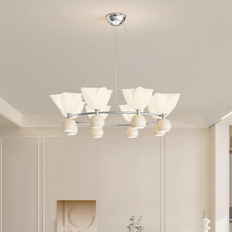 الثريا المعاصرة من الألومنيوم بتصميم زهرة كريمة شمالية كروية الشكل مع إضاءة LED لغرفة المعيشة 