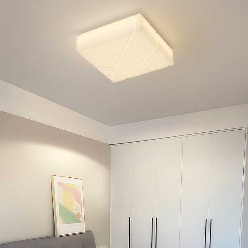 Pantalla de lámpara de moldeo rotacional cuadrada nórdica contemporánea crema de hierro LED montada al ras en el techo para dormitorio 