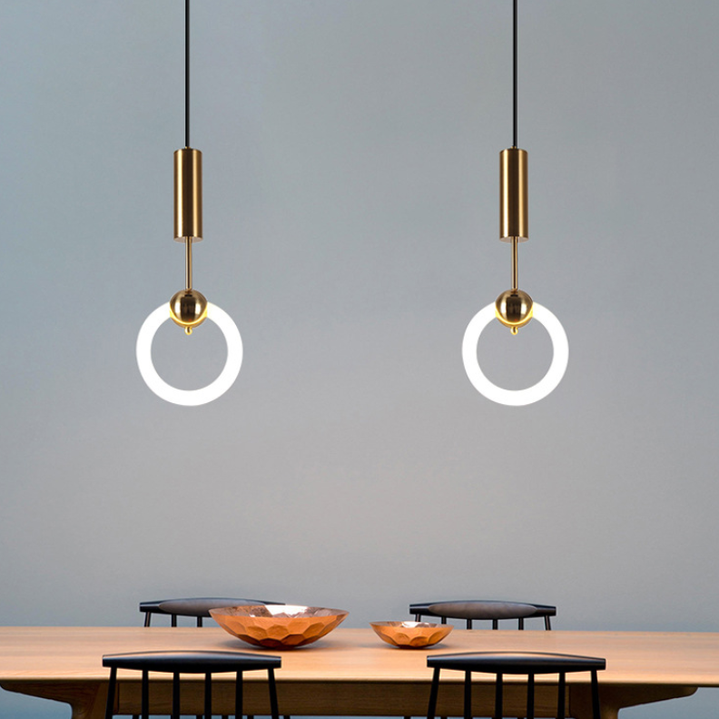 Suspension LED en verre et fer en forme de dôme moderne et luxueuse pour salle à manger 