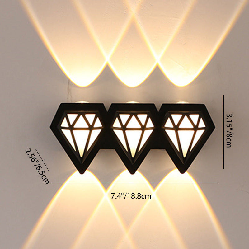 Zeitgenössische kreative wasserdichte Aluminium-Diamantform-LED-Wandleuchte für den Außenbereich 