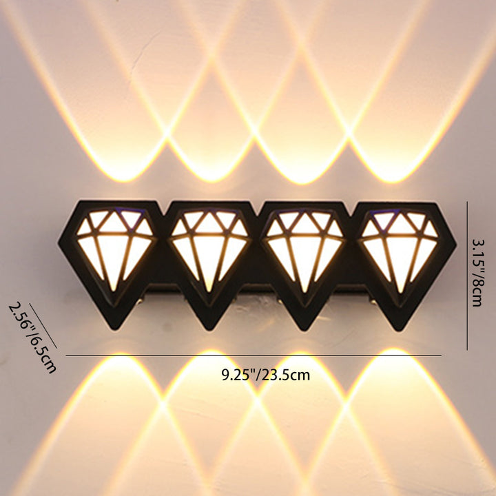 Zeitgenössische kreative wasserdichte Aluminium-Diamantform-LED-Wandleuchte für den Außenbereich 