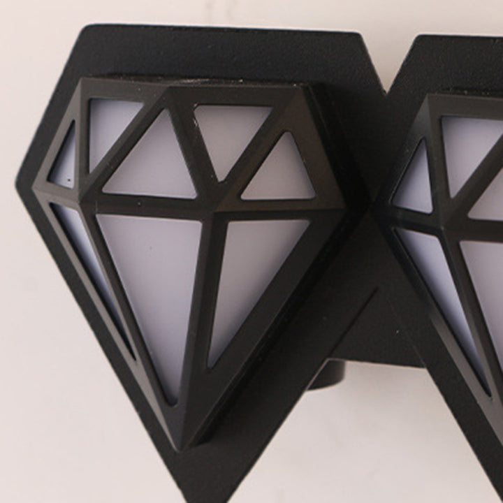 Zeitgenössische kreative wasserdichte Aluminium-Diamantform-LED-Wandleuchte für den Außenbereich 