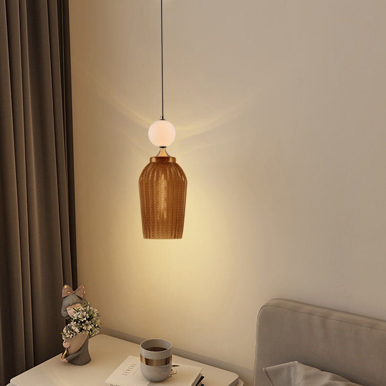 Zeitgenössische skandinavische Kuppel Eisenlampenschirm Glasball 1/2 - Licht Pendelleuchte für Esszimmer 