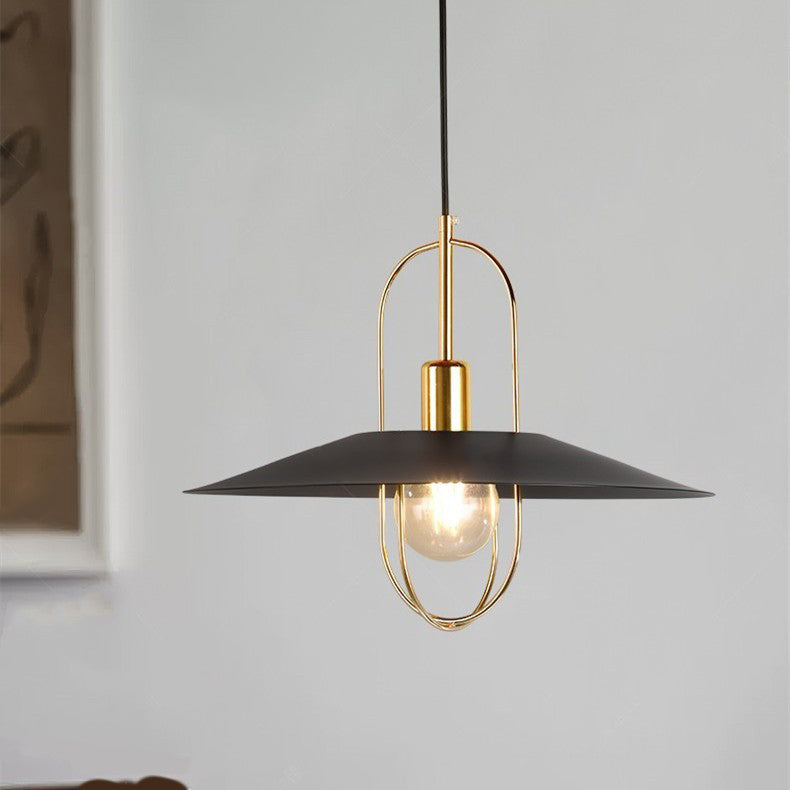 Zeitgenössischer skandinavischer Lampenschirm aus Vollmetall 1 - Licht Pendelleuchte für Esszimmer 