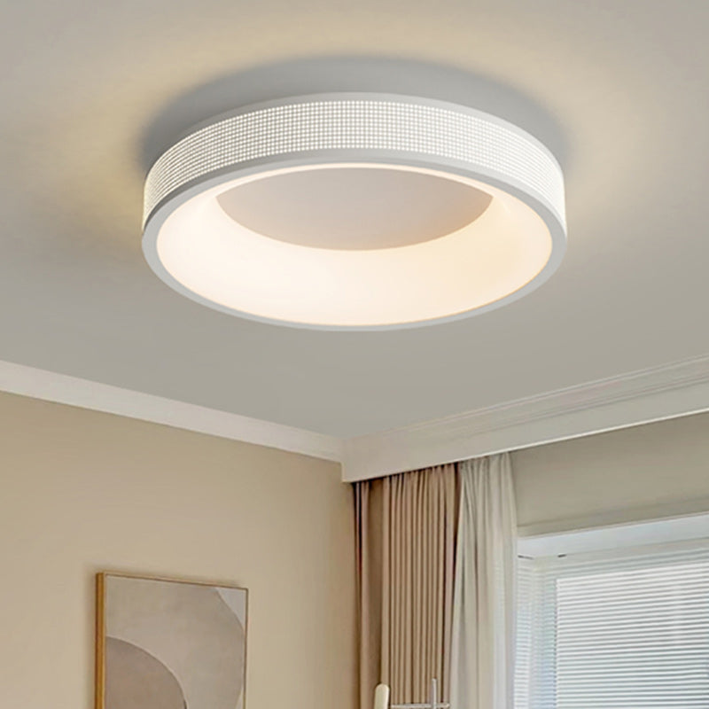 Zeitgenössische nordische runde Eisen-Gitter-Mesh-Lampenschirm Acryl-Hardware LED-Deckenleuchte für das Schlafzimmer 