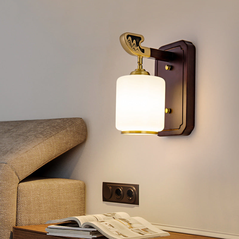 Applique murale 1 lumière en bois et cuivre avec abat-jour en verre en forme de lanterne chinoise traditionnelle pour chambre à coucher 