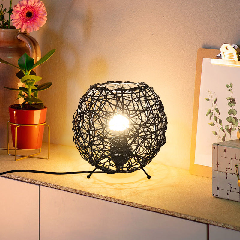 Zeitgenössische kreative Rattan-Weberei Vogelnest 1 - Licht Tischlampe für Wohnzimmer 