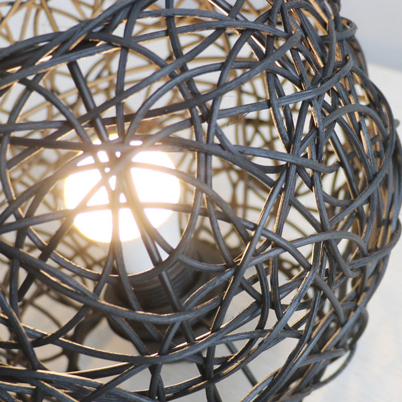 Zeitgenössische kreative Rattan-Weberei Vogelnest 1 - Licht Tischlampe für Wohnzimmer 