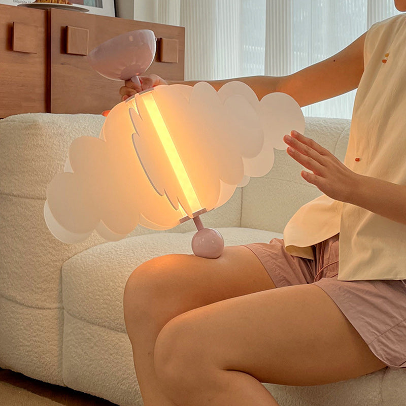 Zeitgenössische nordische Kuppelflügel Acryl Eisen Aluminium LED Deckenleuchte für Schlafzimmer 