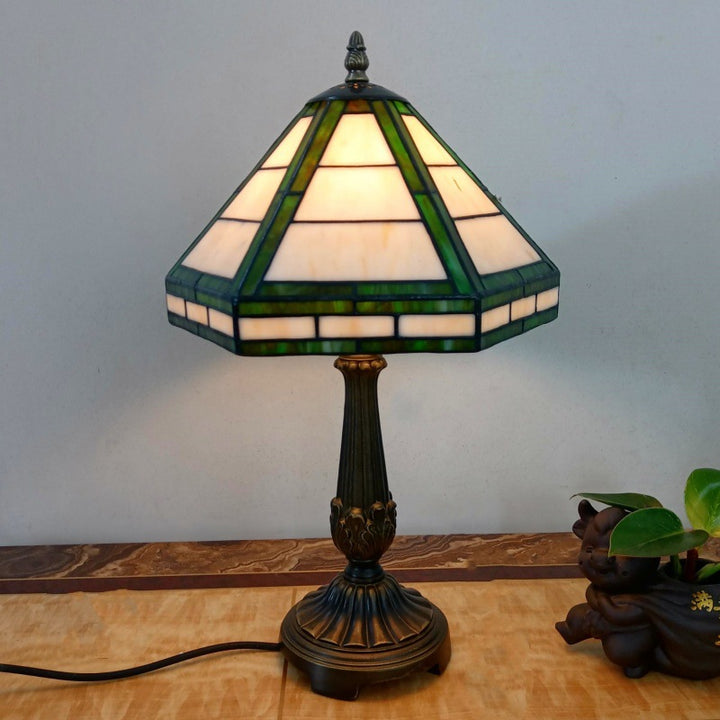 Lampe de table à 1 lumière avec abat-jour conique en verre à grille et base en résine vintage traditionnelle pour salon 