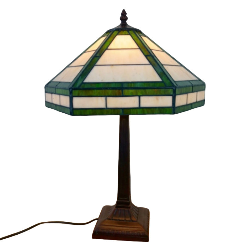 Lampe de table à 1 lumière avec abat-jour conique en verre à grille et base en résine vintage traditionnelle pour salon 