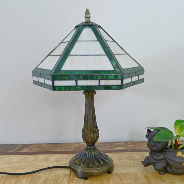 Lampe de table à 1 lumière avec abat-jour conique en verre à grille et base en résine vintage traditionnelle pour salon 