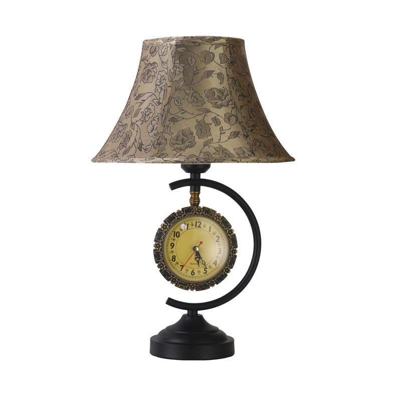 Pantalla de lámpara de tela con patrón de reloj europeo tradicional, base de hierro, lámpara de mesa de 1 luz para sala de estar 