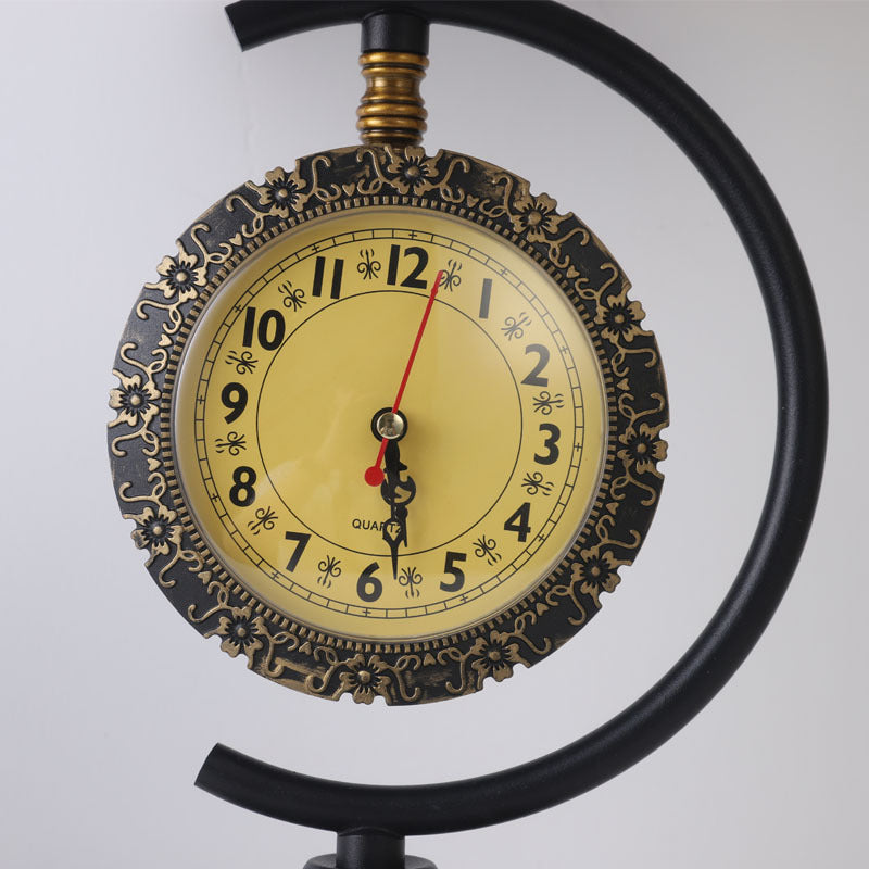 Pantalla de lámpara de tela con patrón de reloj europeo tradicional, base de hierro, lámpara de mesa de 1 luz para sala de estar 