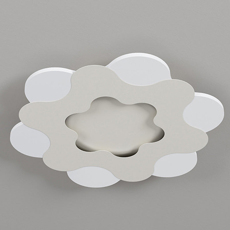 Plafonnier LED en forme de fleur nordique contemporaine avec abat-jour en fer et acrylique pour chambre 