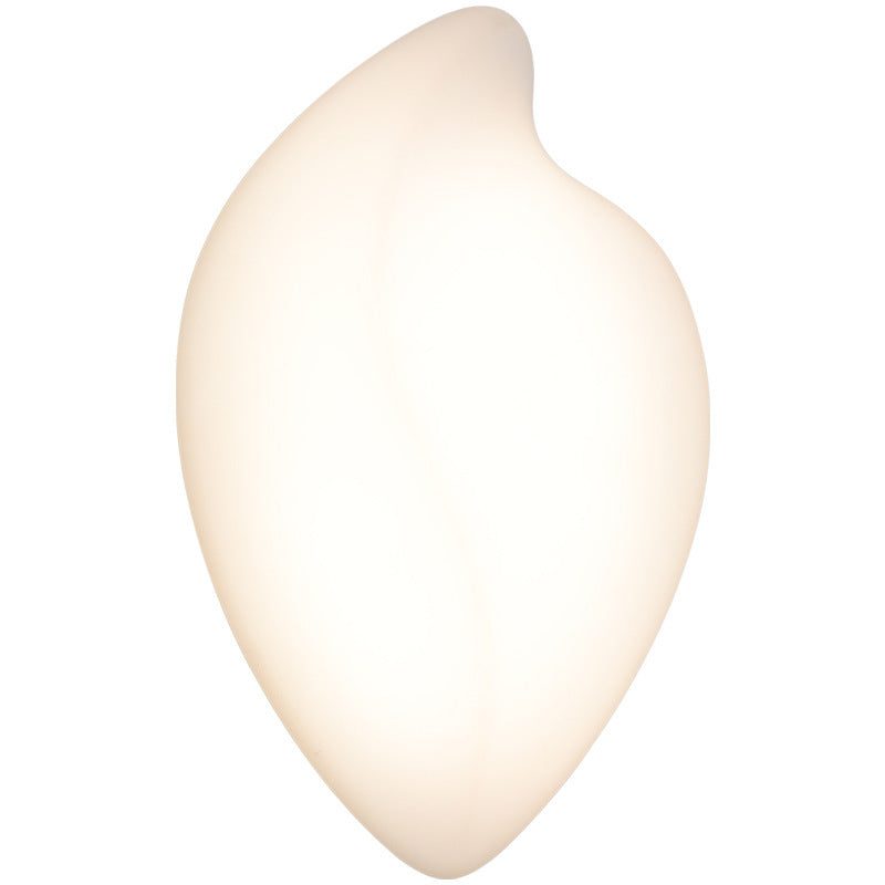 Applique murale LED en forme de feuille crème minimaliste moderne avec abat-jour en fer roto-moulé pour salon 