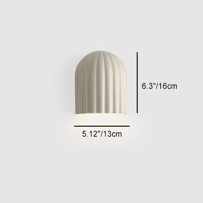 Pantalla de lámpara de hierro con franjas verticales semicirculares crema creativa contemporánea 2 - Aplique de pared de luz para dormitorio 