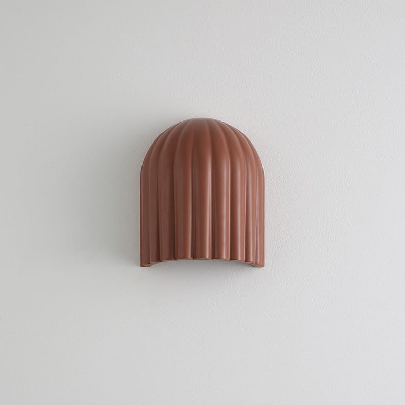Pantalla de lámpara de hierro con franjas verticales semicirculares crema creativa contemporánea 2 - Aplique de pared de luz para dormitorio 