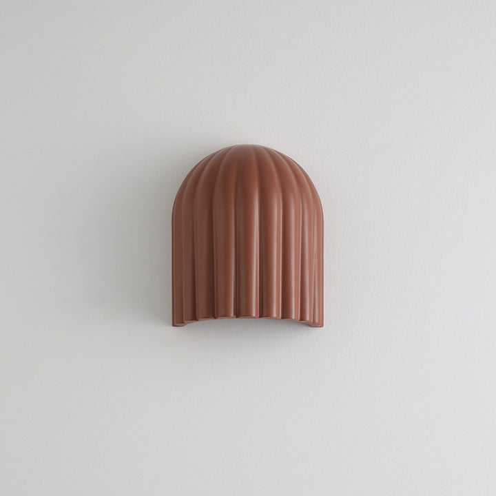 Pantalla de lámpara de hierro con franjas verticales semicirculares crema creativa contemporánea 2 - Aplique de pared de luz para dormitorio 