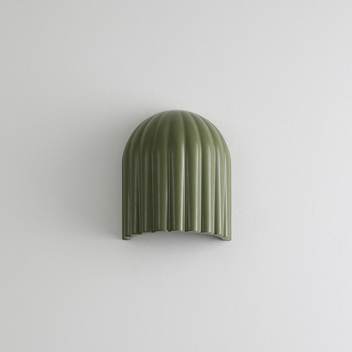 Pantalla de lámpara de hierro con franjas verticales semicirculares crema creativa contemporánea 2 - Aplique de pared de luz para dormitorio 