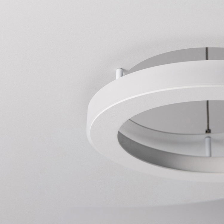 Zeitgenössischer nordischer UFO-förmiger Aluminium-Acryl-Lampenschirm LED-Kronleuchter für Esszimmer 